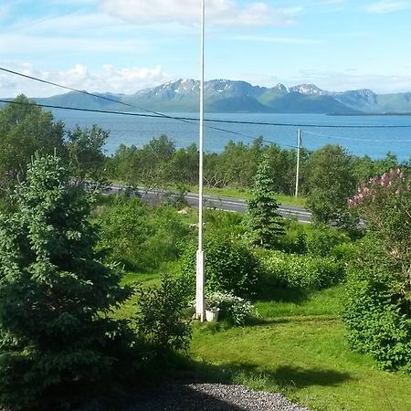 Villa Fjord House Fornes Esterno foto