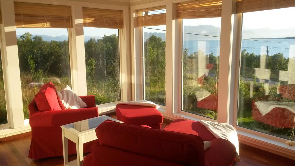 Villa Fjord House Fornes Esterno foto